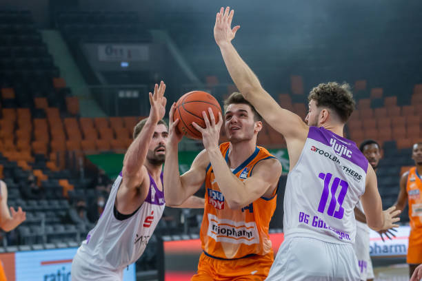 他的表现会 他的表现会